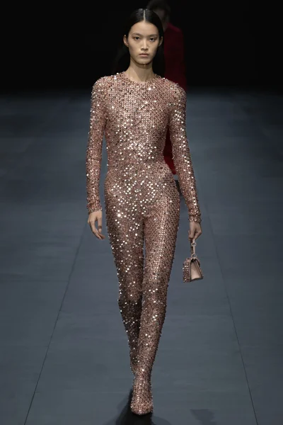 Look 27